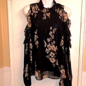 ASTR - Gorgeous Cold Shoulder Pleated Blouse